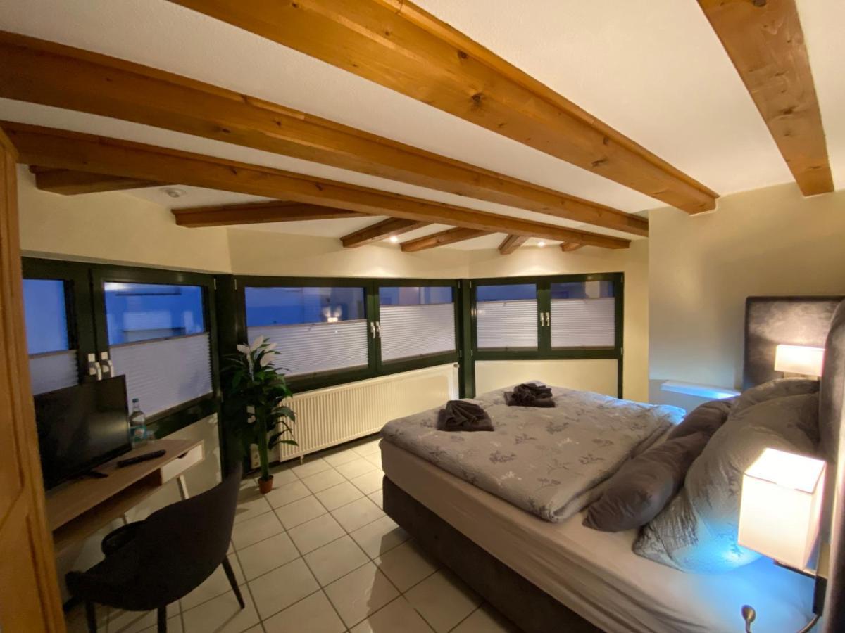 Gaestehaus Am Kurpark Hotel Garni Horn-Bad Meinberg Dış mekan fotoğraf