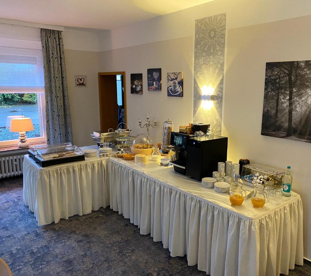 Gaestehaus Am Kurpark Hotel Garni Horn-Bad Meinberg Dış mekan fotoğraf